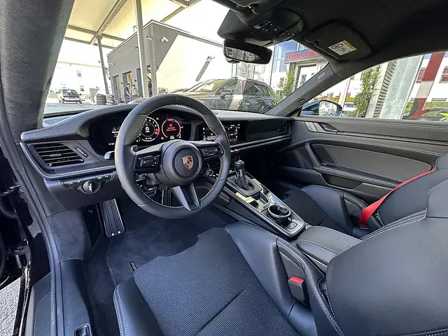 Porsche 992 911 992.2 GT3 Touring Coupé / Schalensitze / Bose Ansicht 25