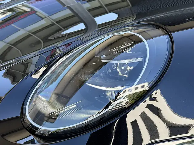 Porsche 992 911 992.2 GT3 Touring Coupé / Schalensitze / Bose Ansicht 8