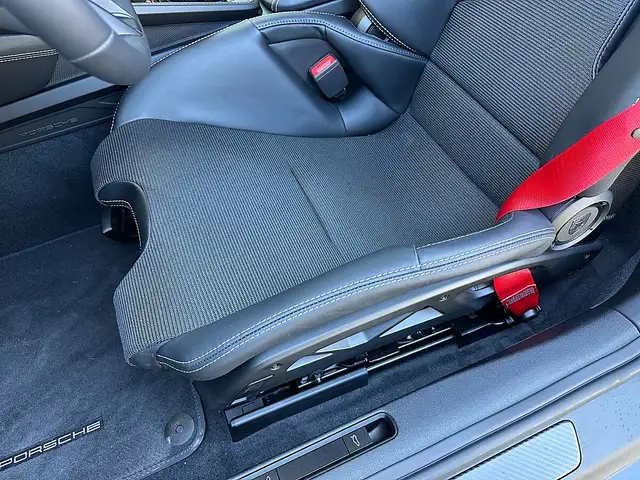 Porsche 992 911 992.2 GT3 Touring Coupé / Schalensitze / Bose Ansicht 21