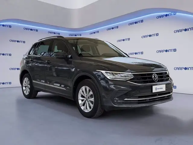 Volkswagen Tiguan view 9