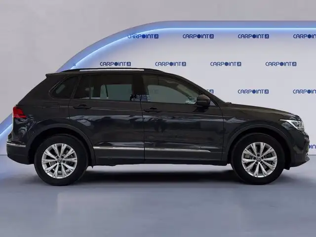 Volkswagen Tiguan view 8
