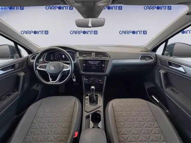 Volkswagen Tiguan view 12