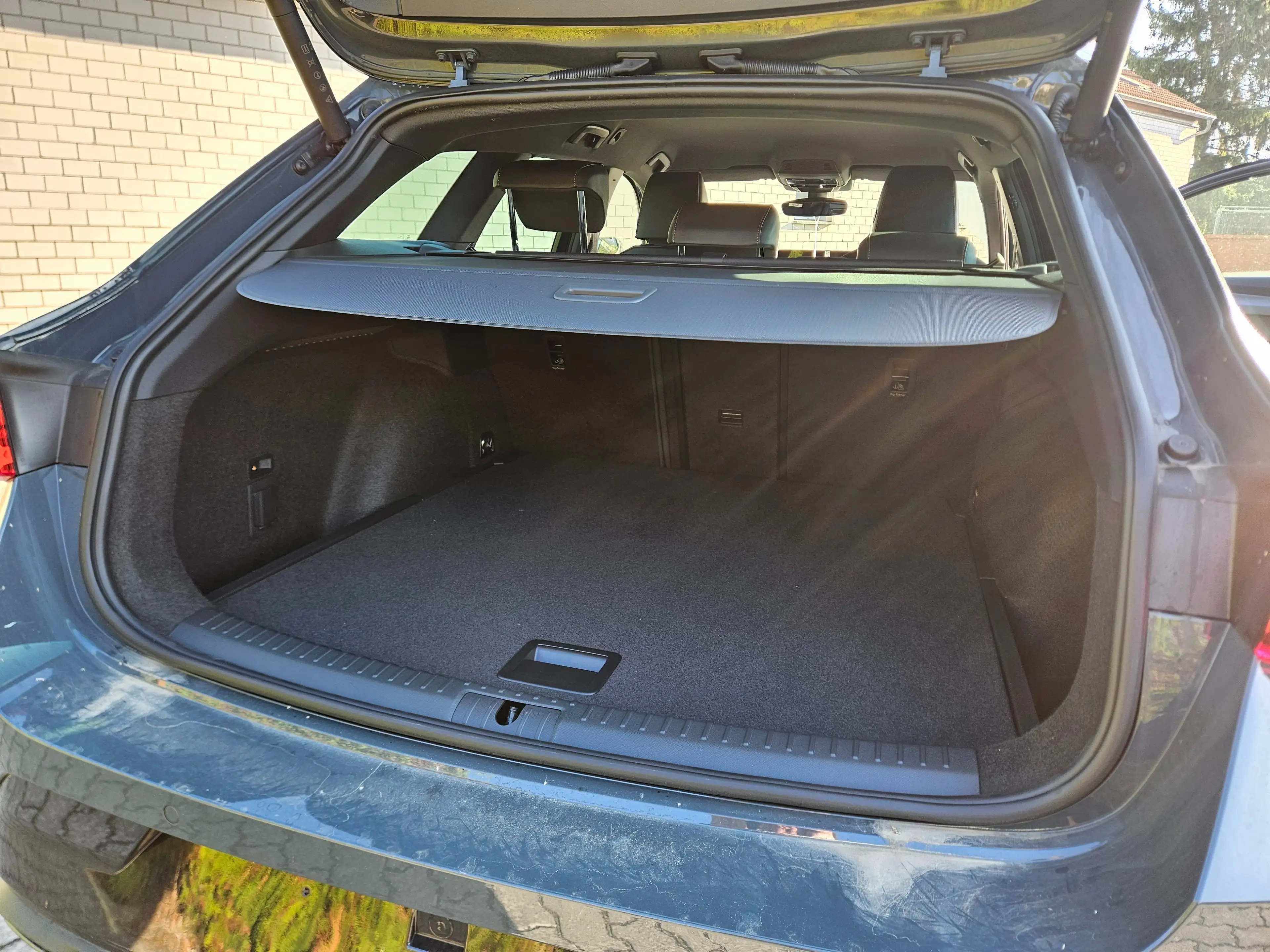 CUPRA Leon 1.5 eTSI *AHZV, Navi, Kamera, elektr. Heckklappe, ACC* — photo 4