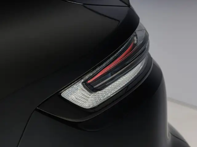 Porsche Cayenne view 15