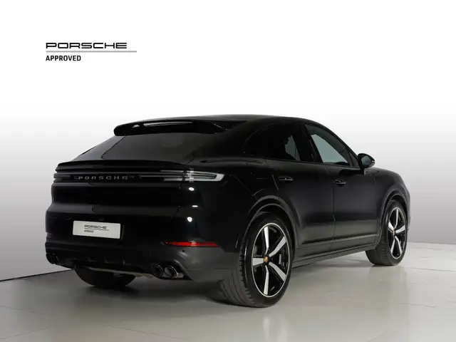 Porsche Cayenne view 3