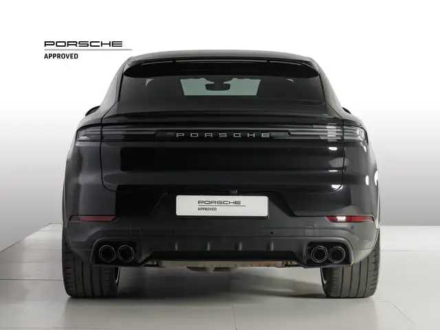 Porsche Cayenne view 8
