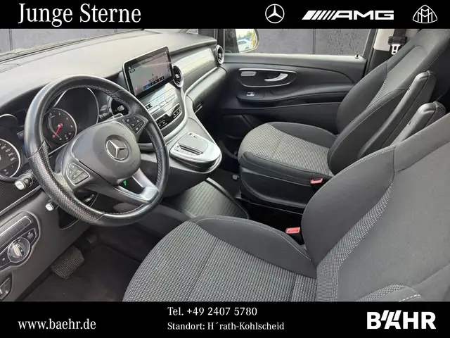 Mercedes-Benz V 300 view 11