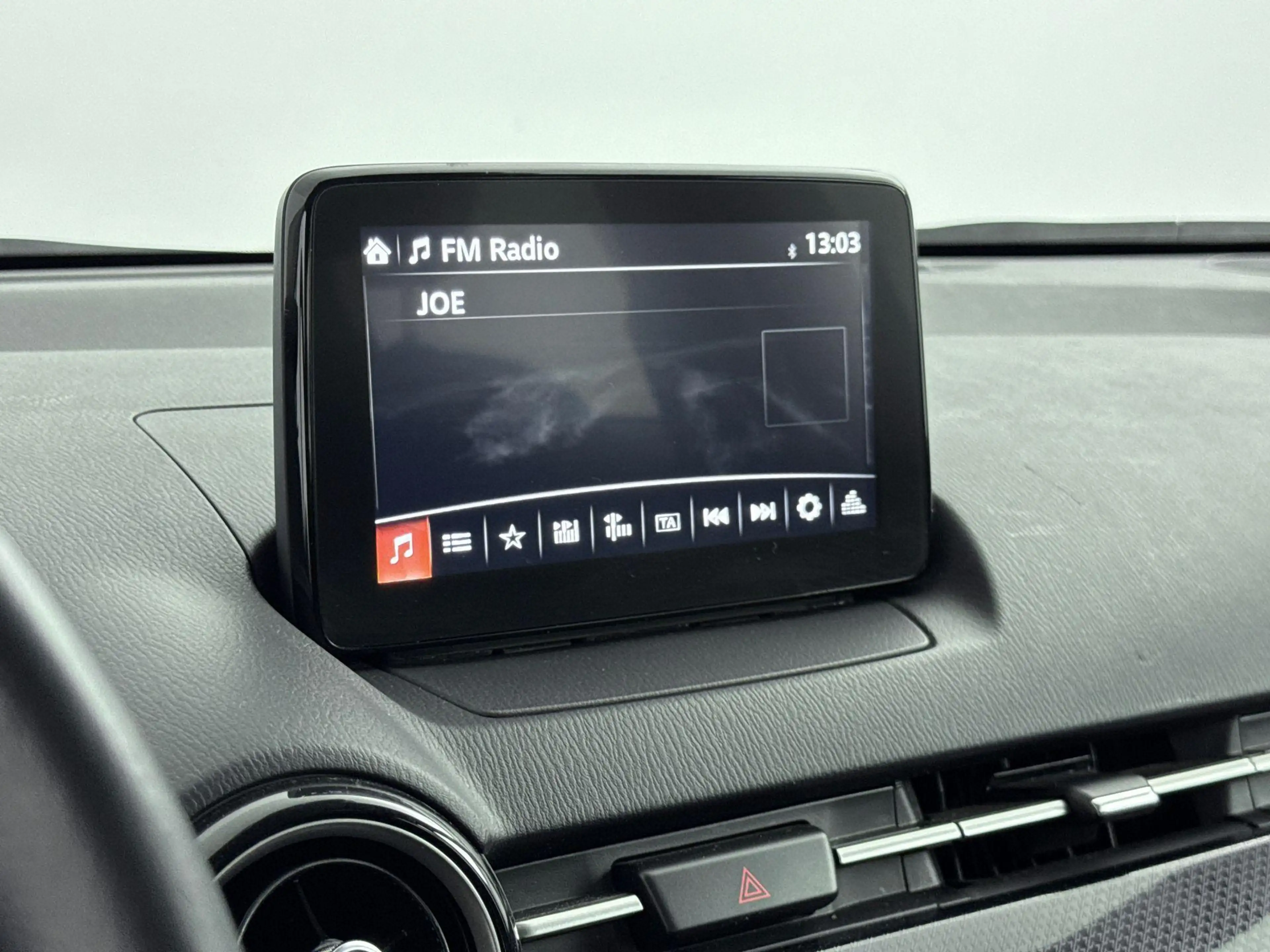 Mazda 2 1.5 Skyactiv-G Dynamic | Navigatie | Airco | parke — photo 8