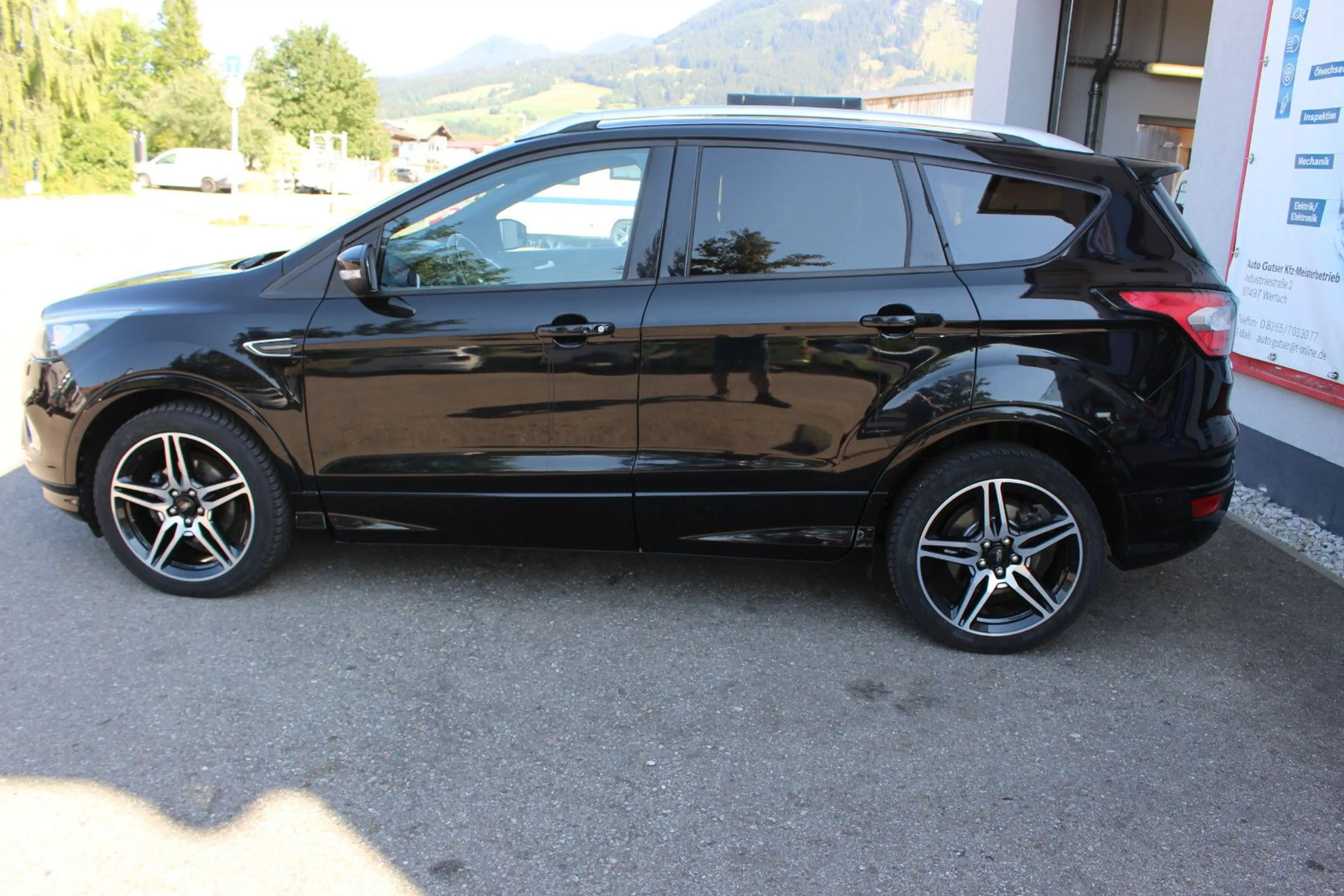 Ford Kuga ST-Line Black&Silver — photo 5