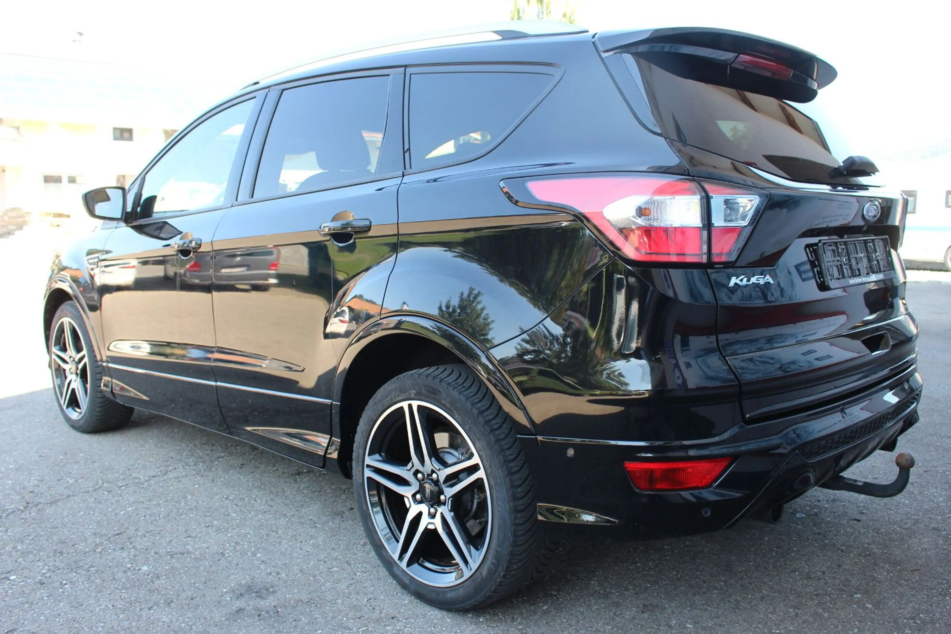 Ford Kuga ST-Line Black&Silver — photo 3