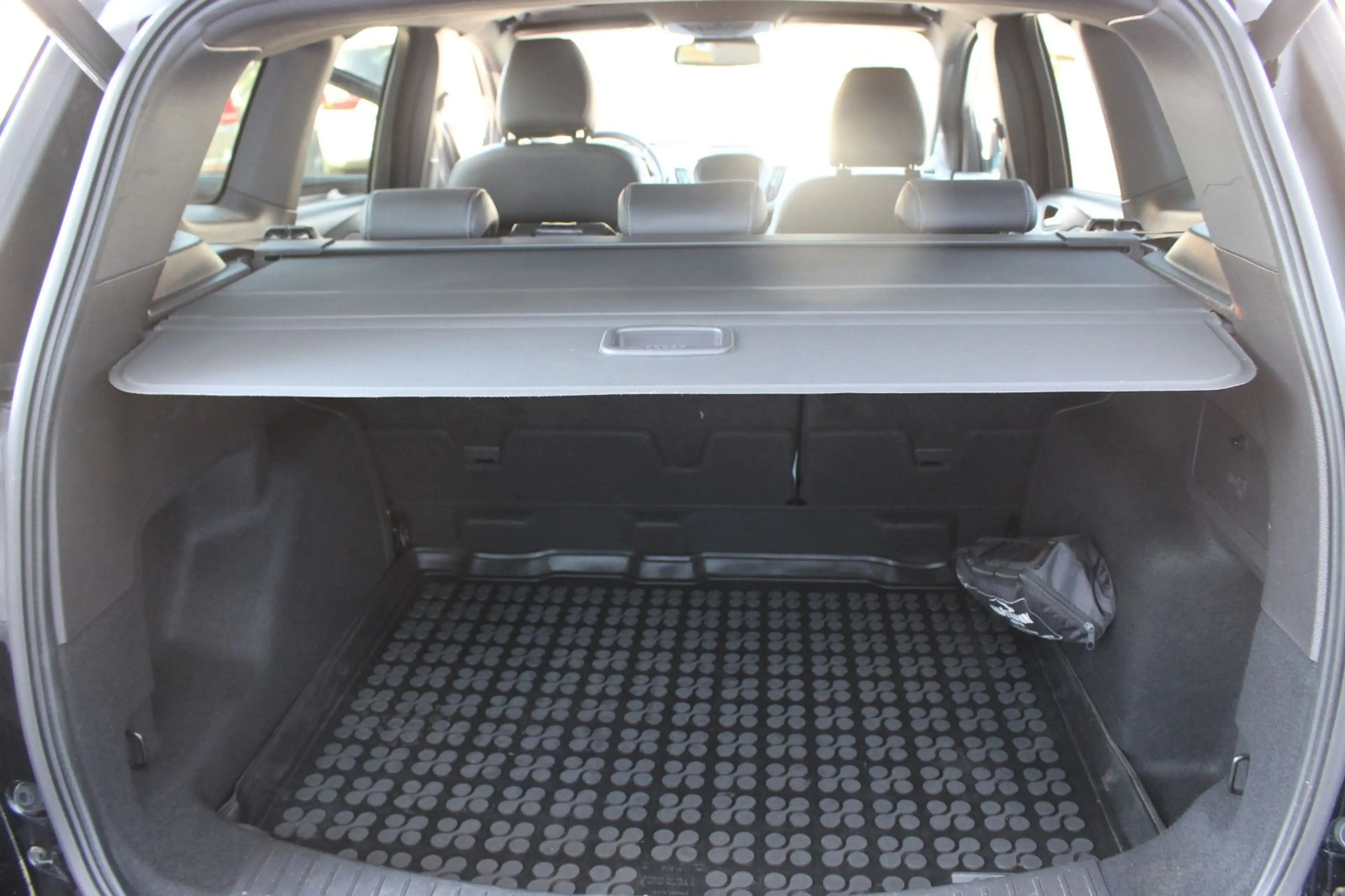 Ford Kuga ST-Line Black&Silver — photo 10