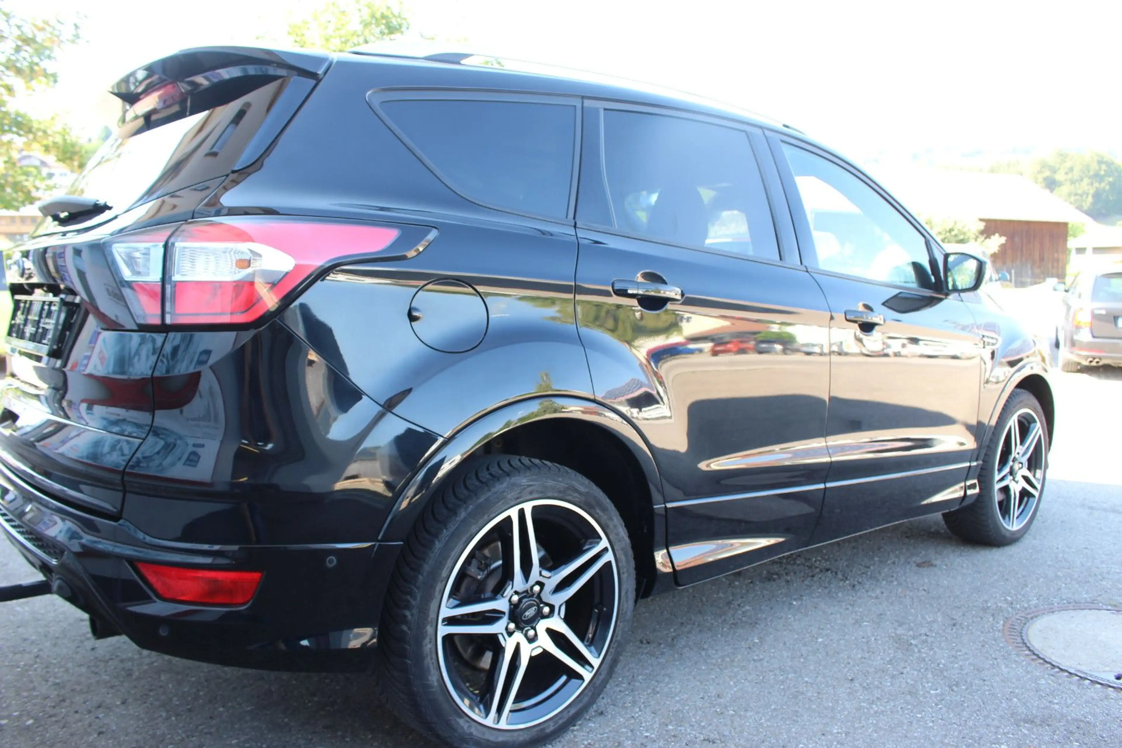 Ford Kuga ST-Line Black&Silver — photo 4