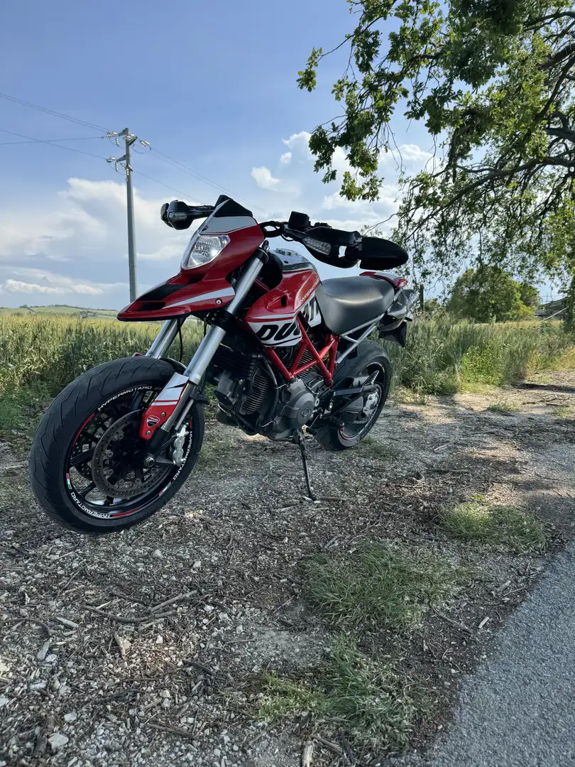 Ducati Hypermotard 796 - 2