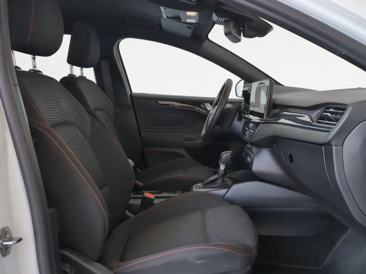 2024 Ford Focus 1.0 Ecoboost MHEV ST-Line 155 Aut., photograph 12