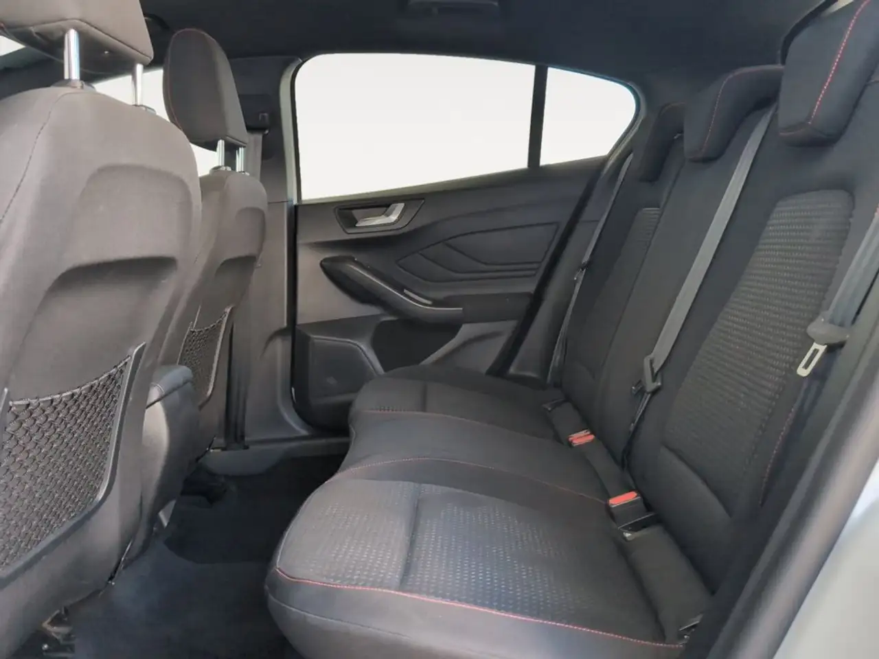 2024 Ford Focus 1.0 Ecoboost MHEV ST-Line 155 Aut., photograph 11