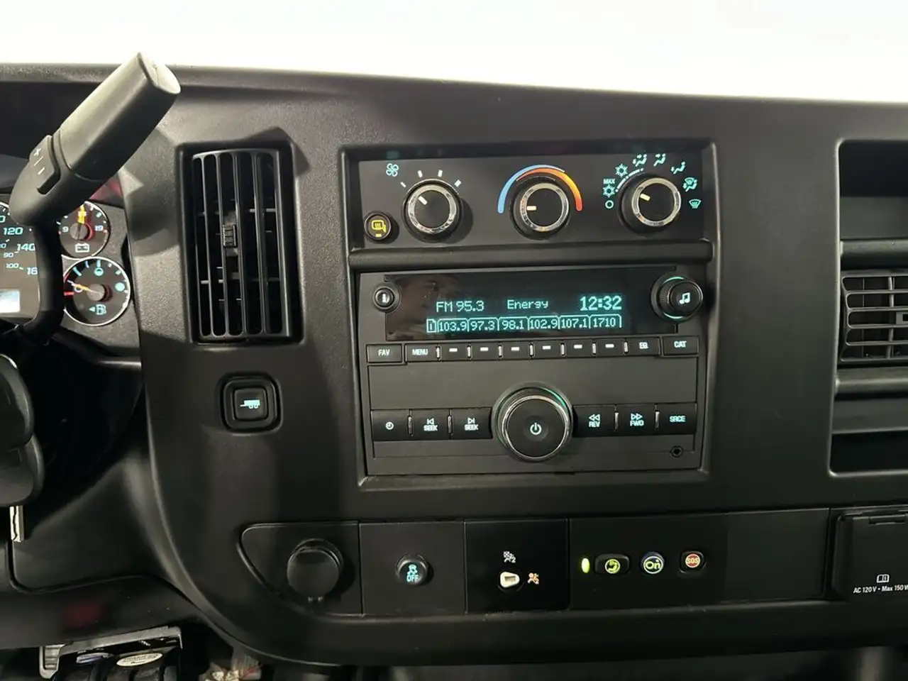 Chevrolet Express 2500 снимка Chevrolet Express 2500
