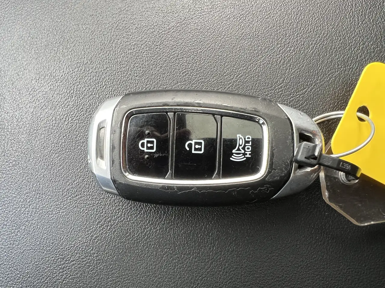 Hyundai SANTA FE снимка Hyundai SANTA FE