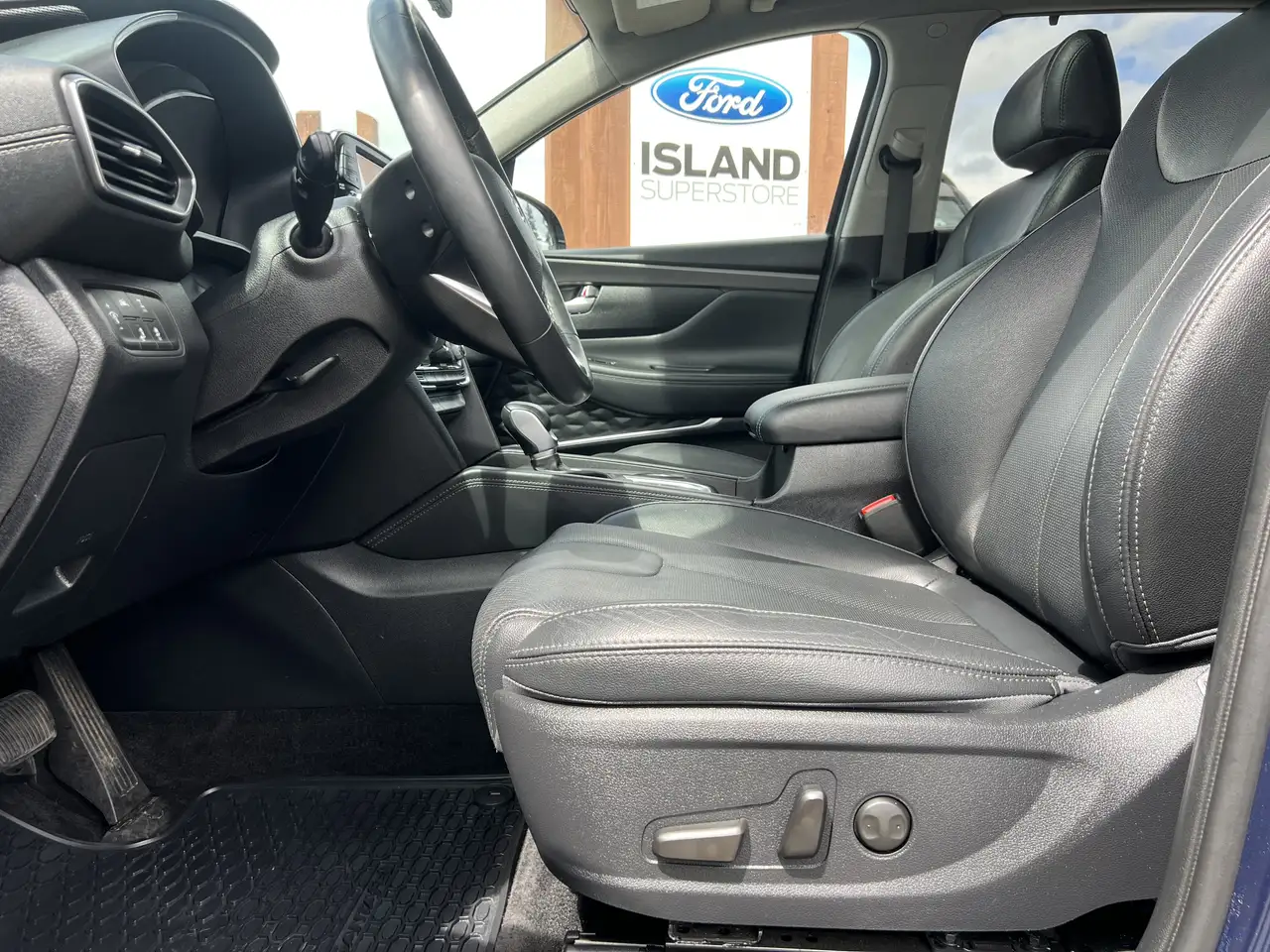 Hyundai SANTA FE снимка Hyundai SANTA FE