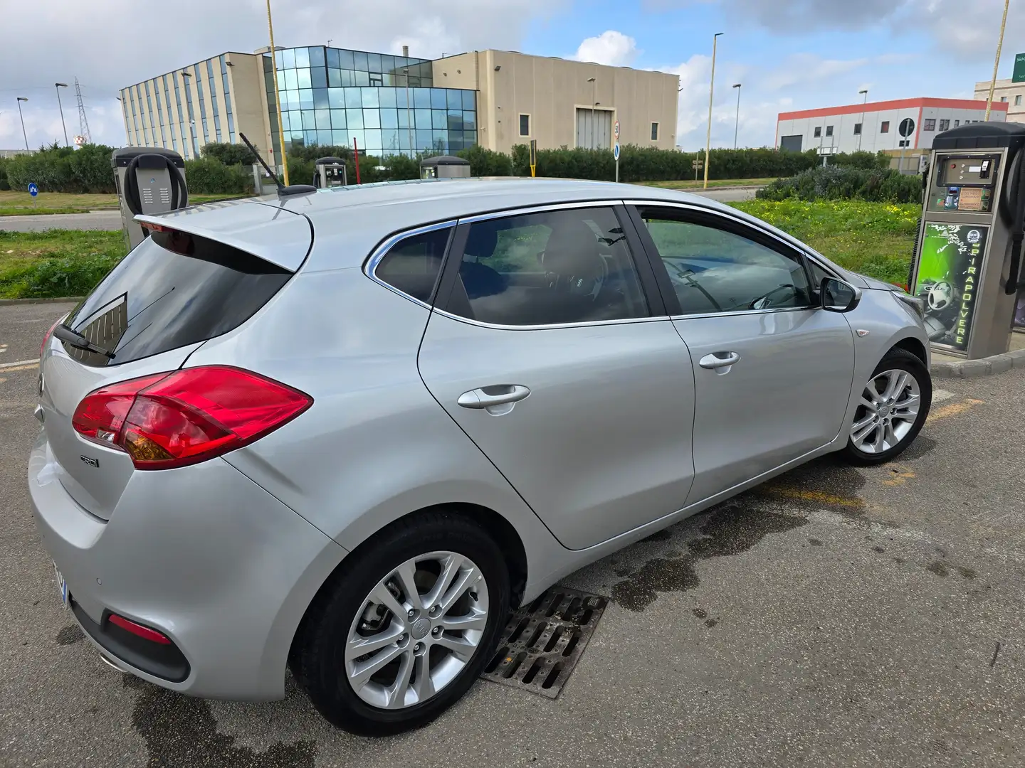 Kia Ceed / cee'd ceed II 1.6 crdi Cool 110cv my13 Grigio - 1