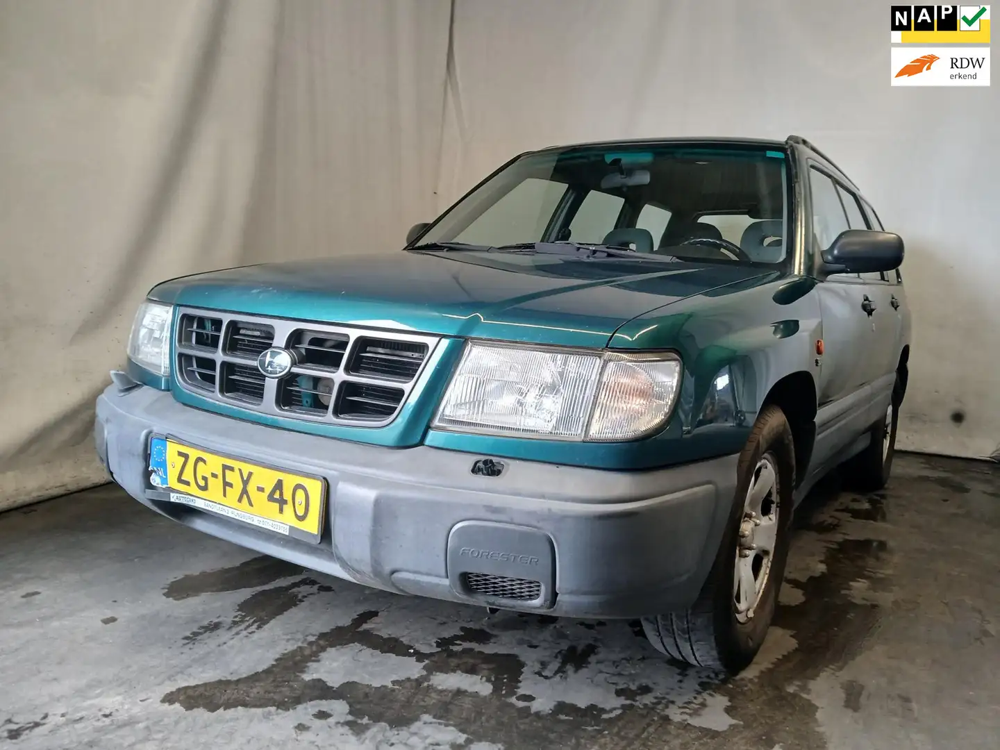 Subaru Forester 2.0 AWD basis - Airco - Schade Groen - 1