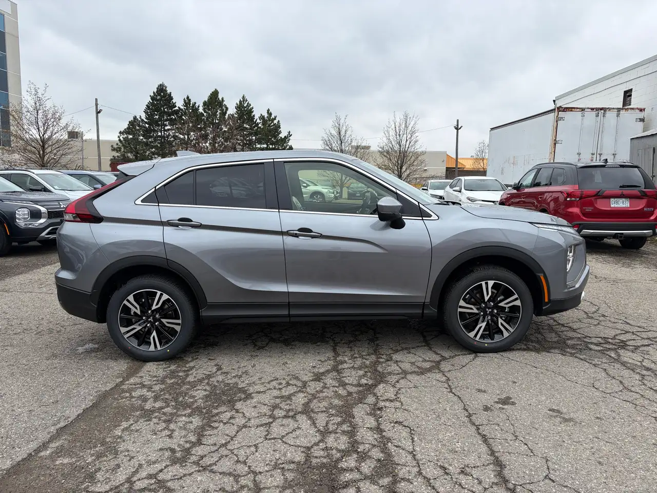 Mitsubishi Eclipse Cross снимка Mitsubishi Eclipse Cross