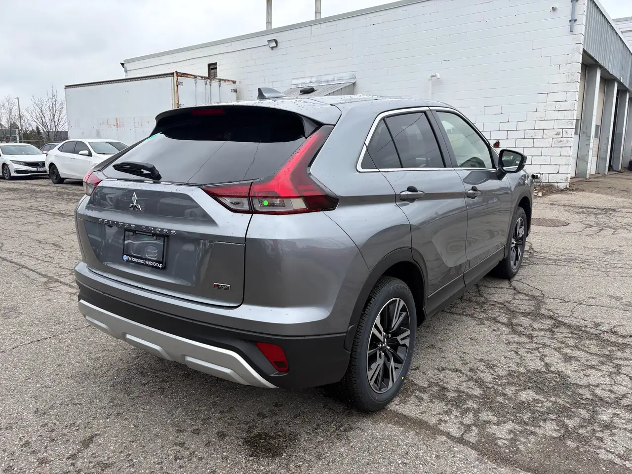 Mitsubishi Eclipse Cross снимка Mitsubishi Eclipse Cross