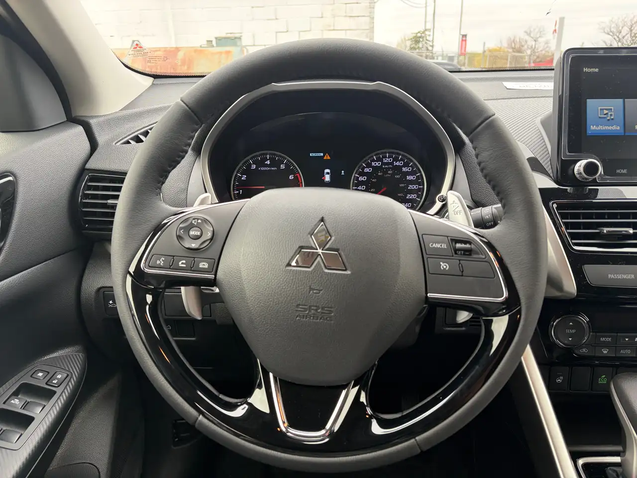Mitsubishi Eclipse Cross снимка Mitsubishi Eclipse Cross