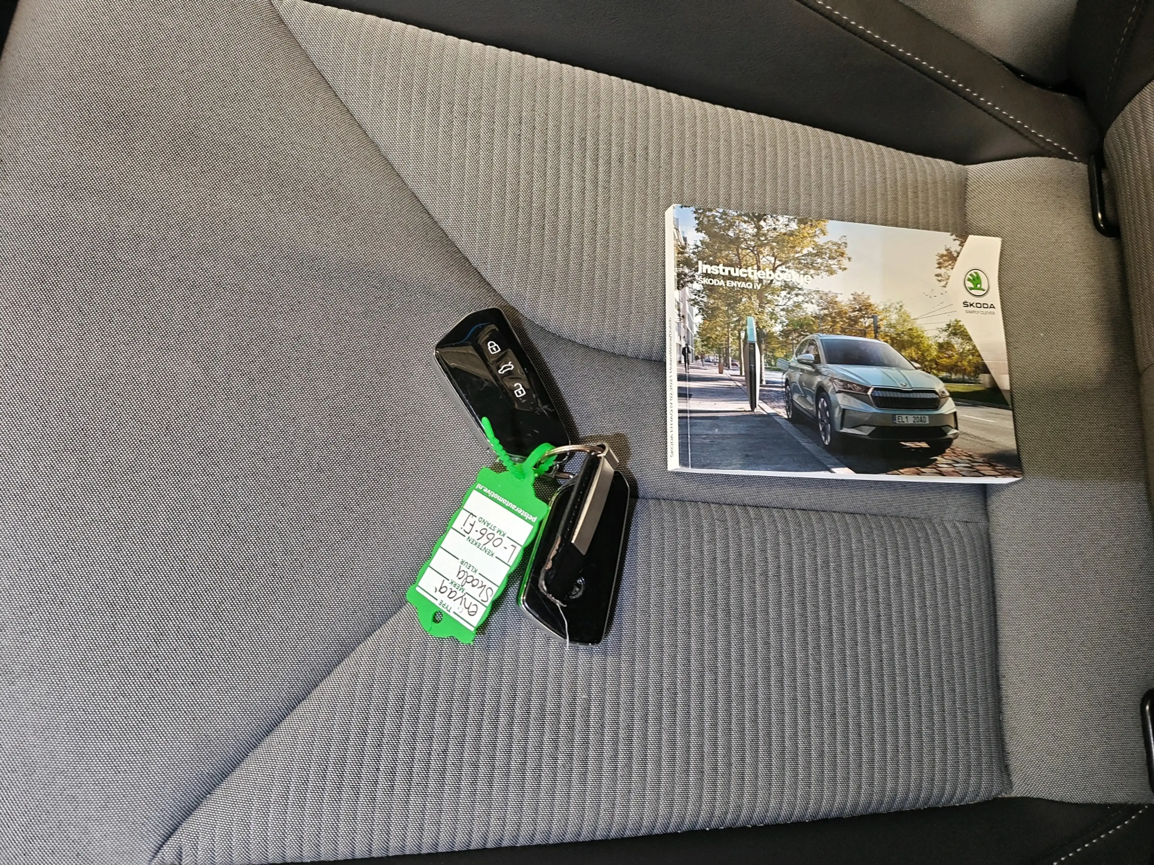 Skoda Enyaq iV 80 204pk | SOH 93% | Camera | PDC | Navi | Appl — photo 13
