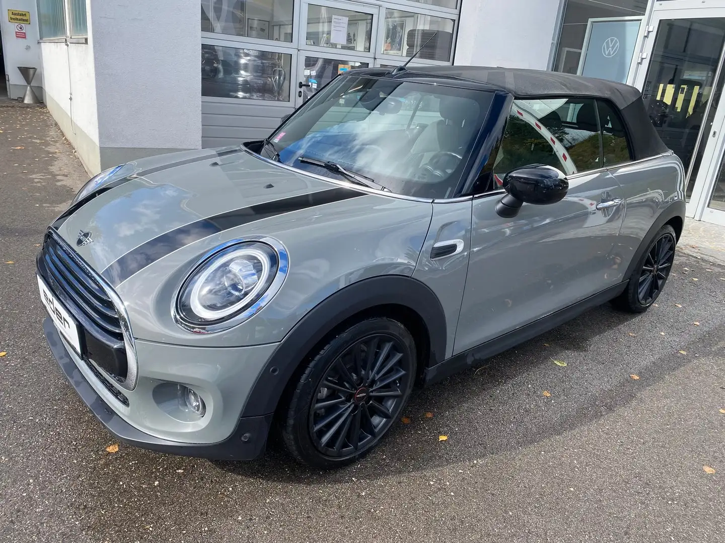 MINI Cooper Cabrio Cooper Cabrio Aut. Grau - 1