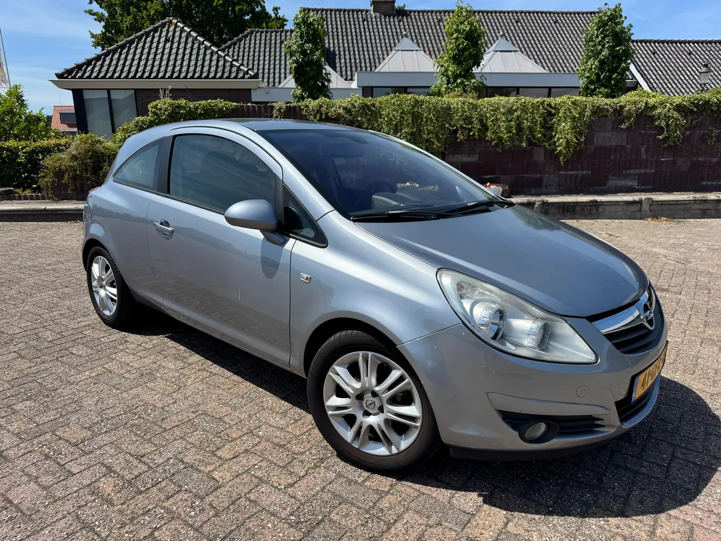 Opel Corsa Corsa 1.2-16V Cosmo Grijs - 2