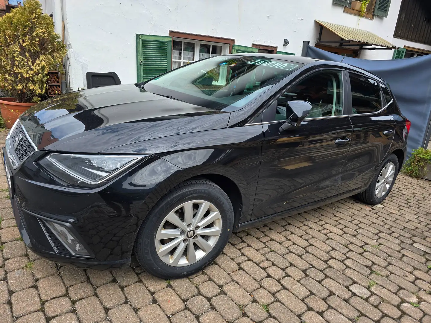 SEAT Ibiza Ibiza 1,0 Fast Lane Style Fast Lane Style Schwarz - 1