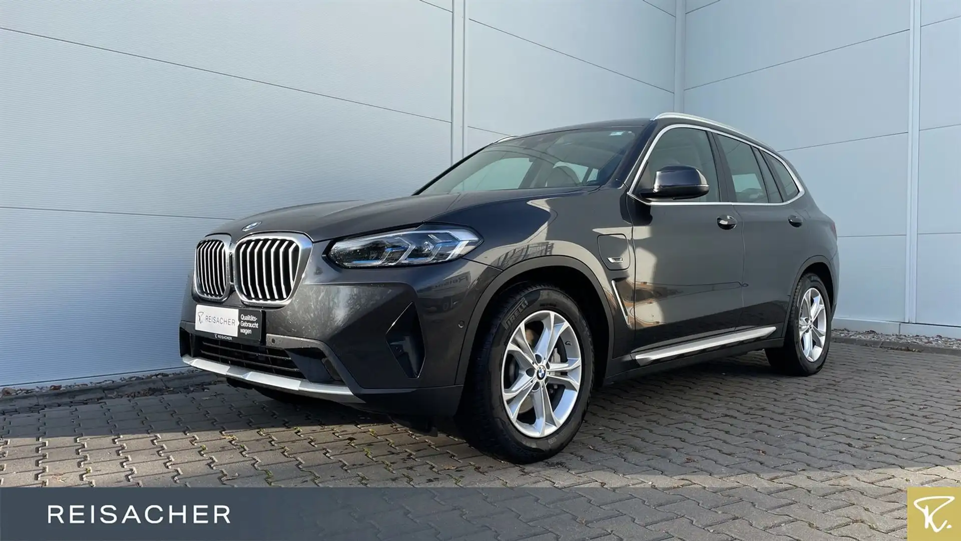 BMW X3 xDrive 30e LCPro.HuD,RFK,Laser,Pano Grau - 1