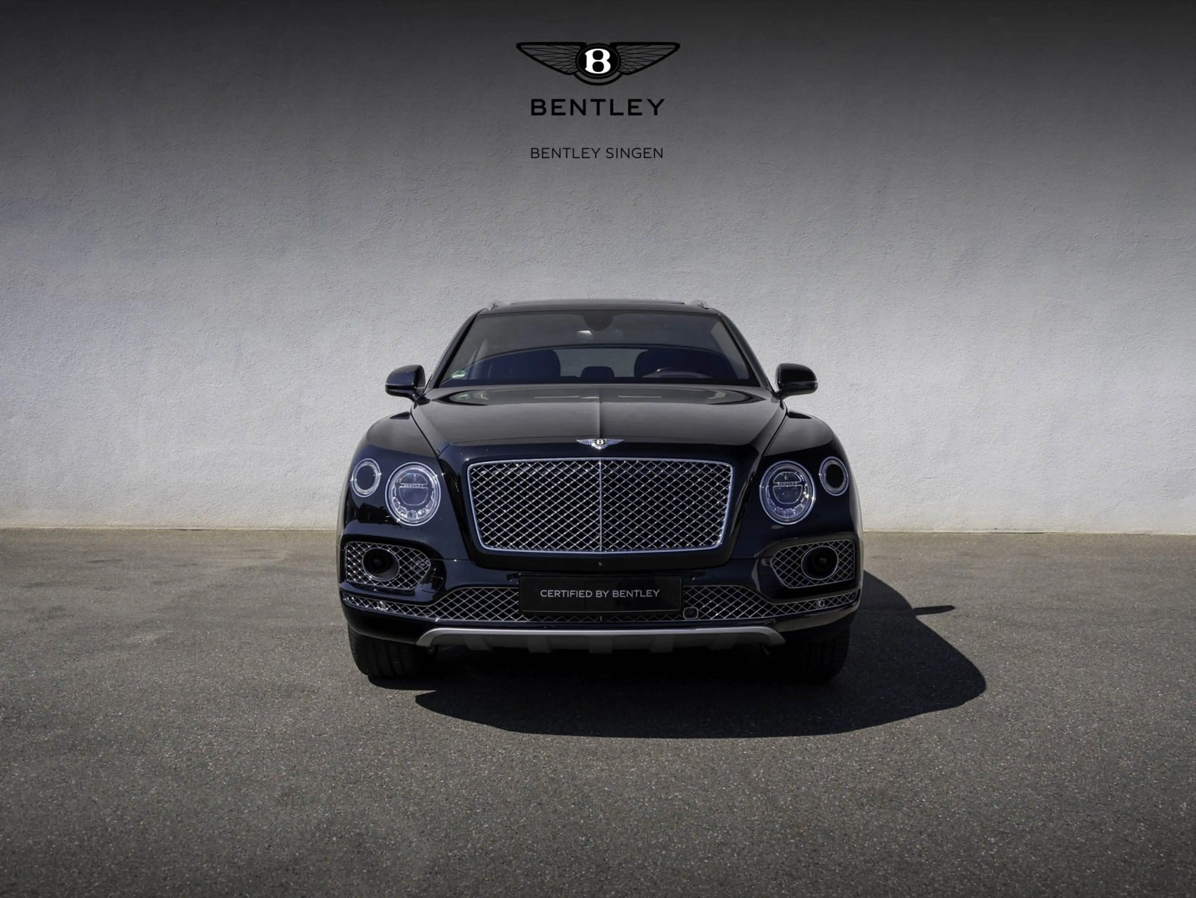 Bentley Bentayga V8 — photo 7