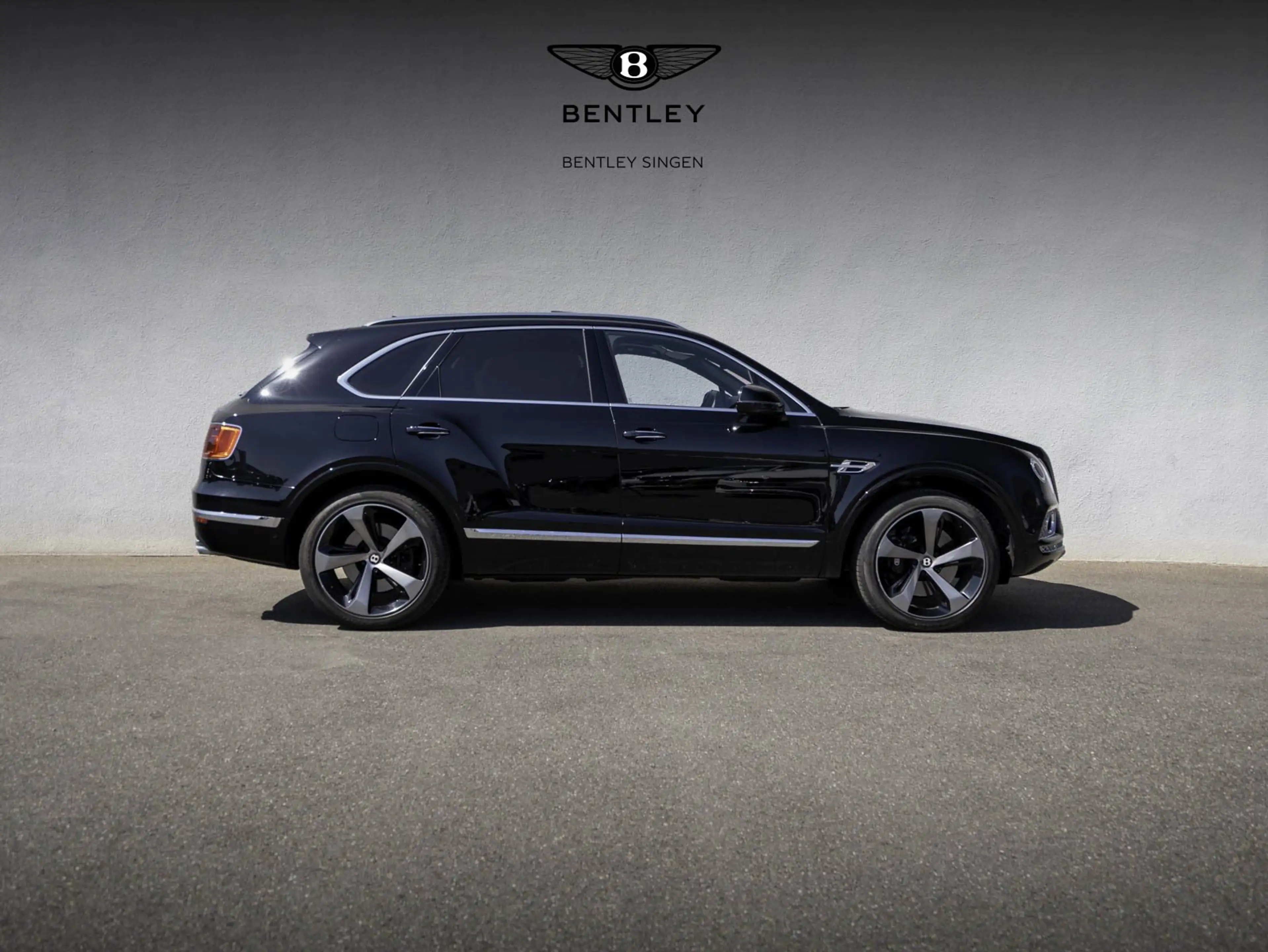 Bentley Bentayga V8 — photo 3