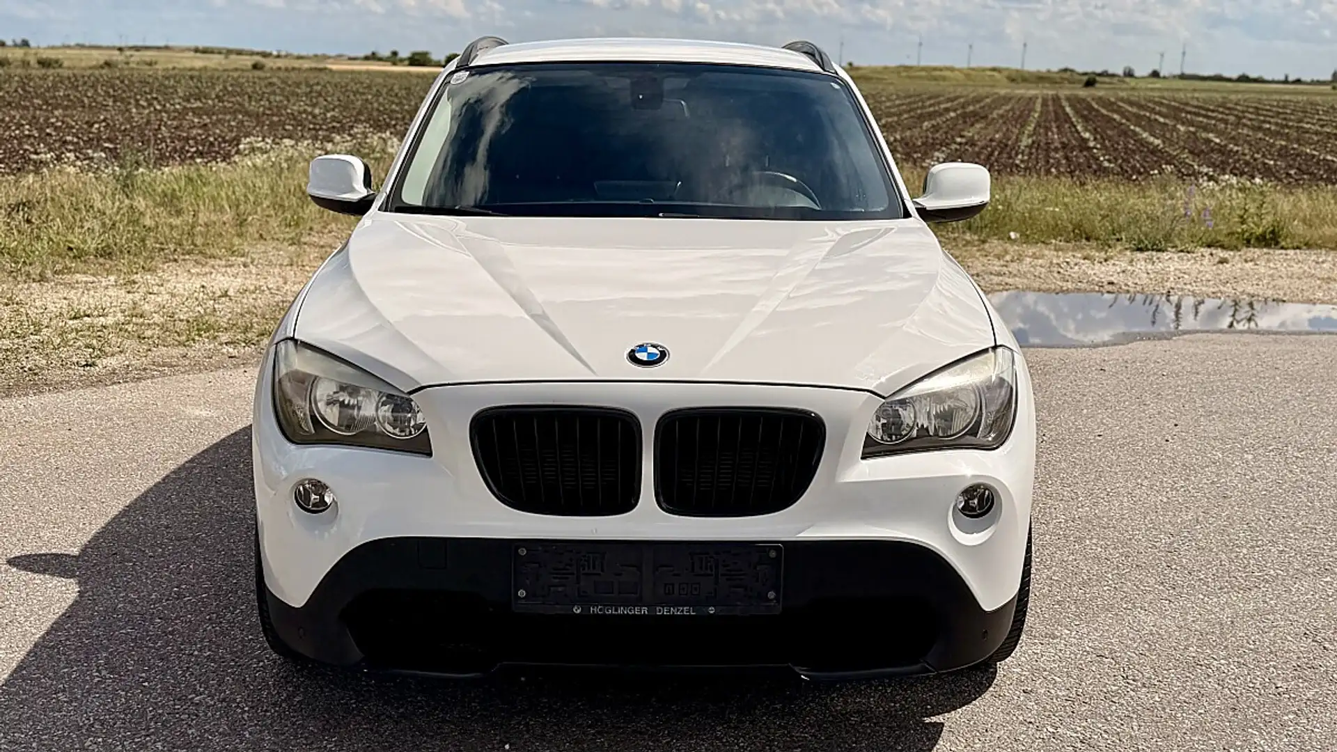 BMW X1 sDrive18i *Navi*Pickerl aktuell* Allwetterreifen* Weiß - 2