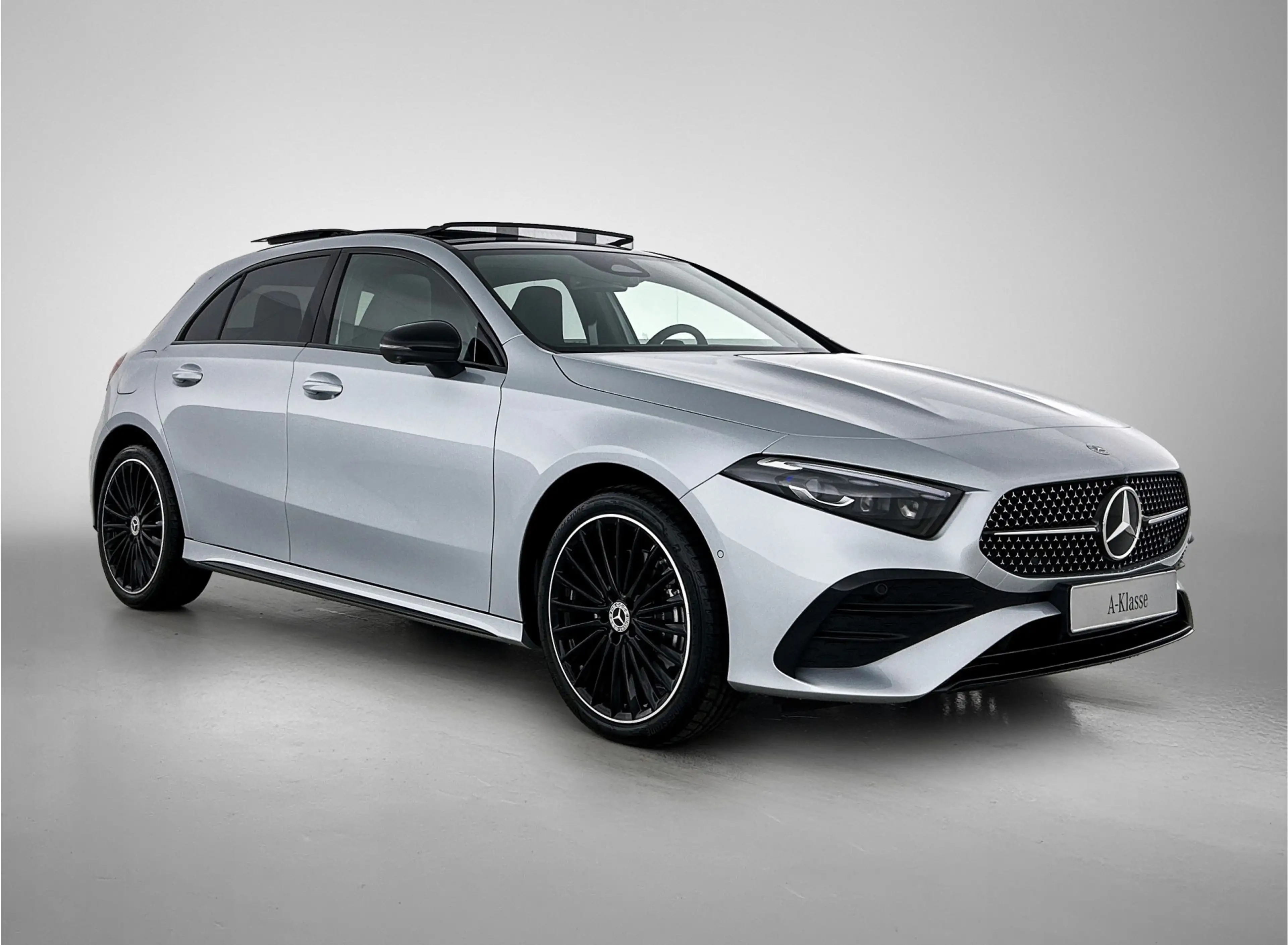 Mercedes-Benz A 250 e 140 Year Edition | Premium Plus | Parkeerpakket — photo 15