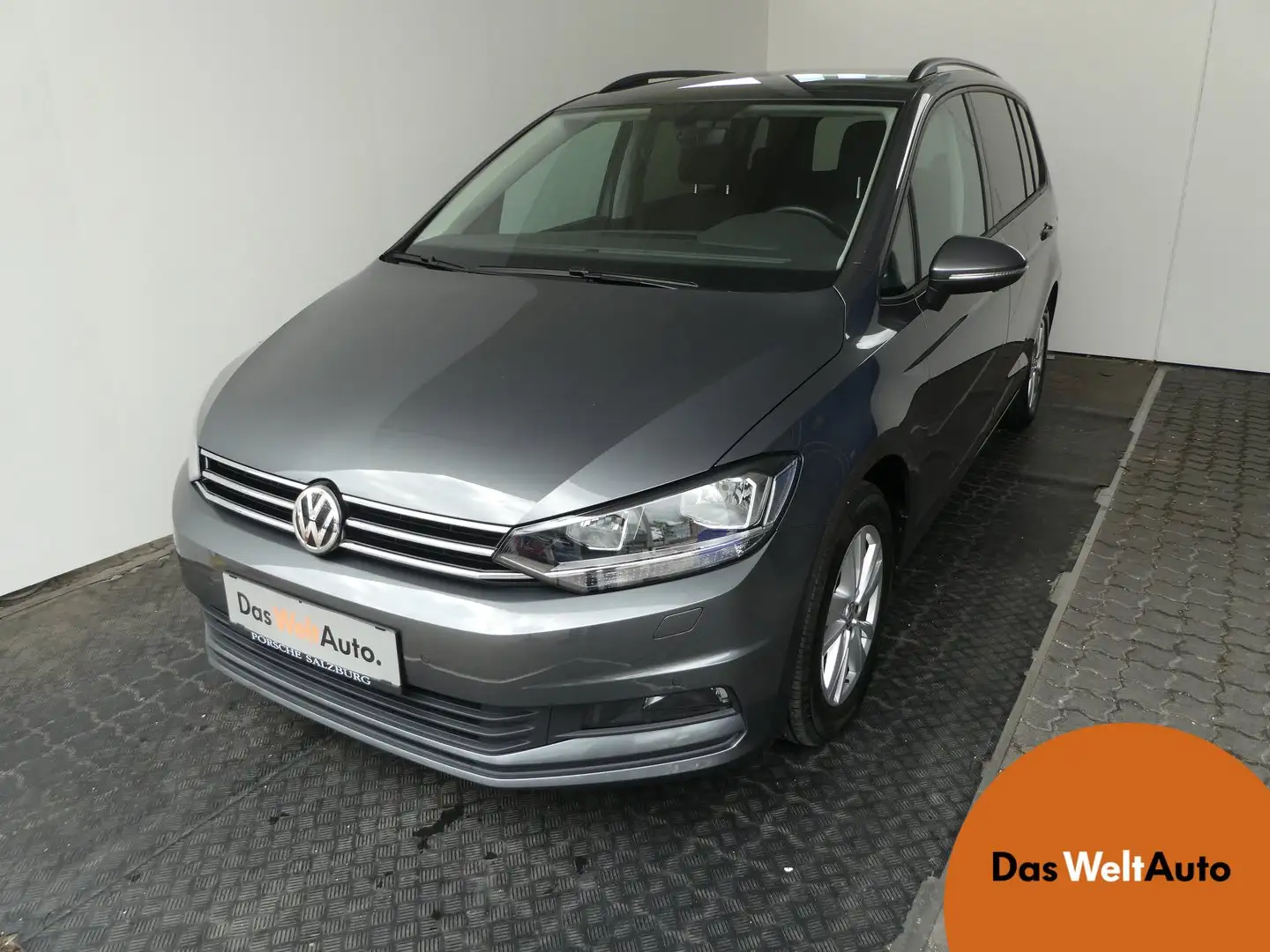 Volkswagen Touran Comfortline TDI SCR 5-Sitzer Grijs - 1