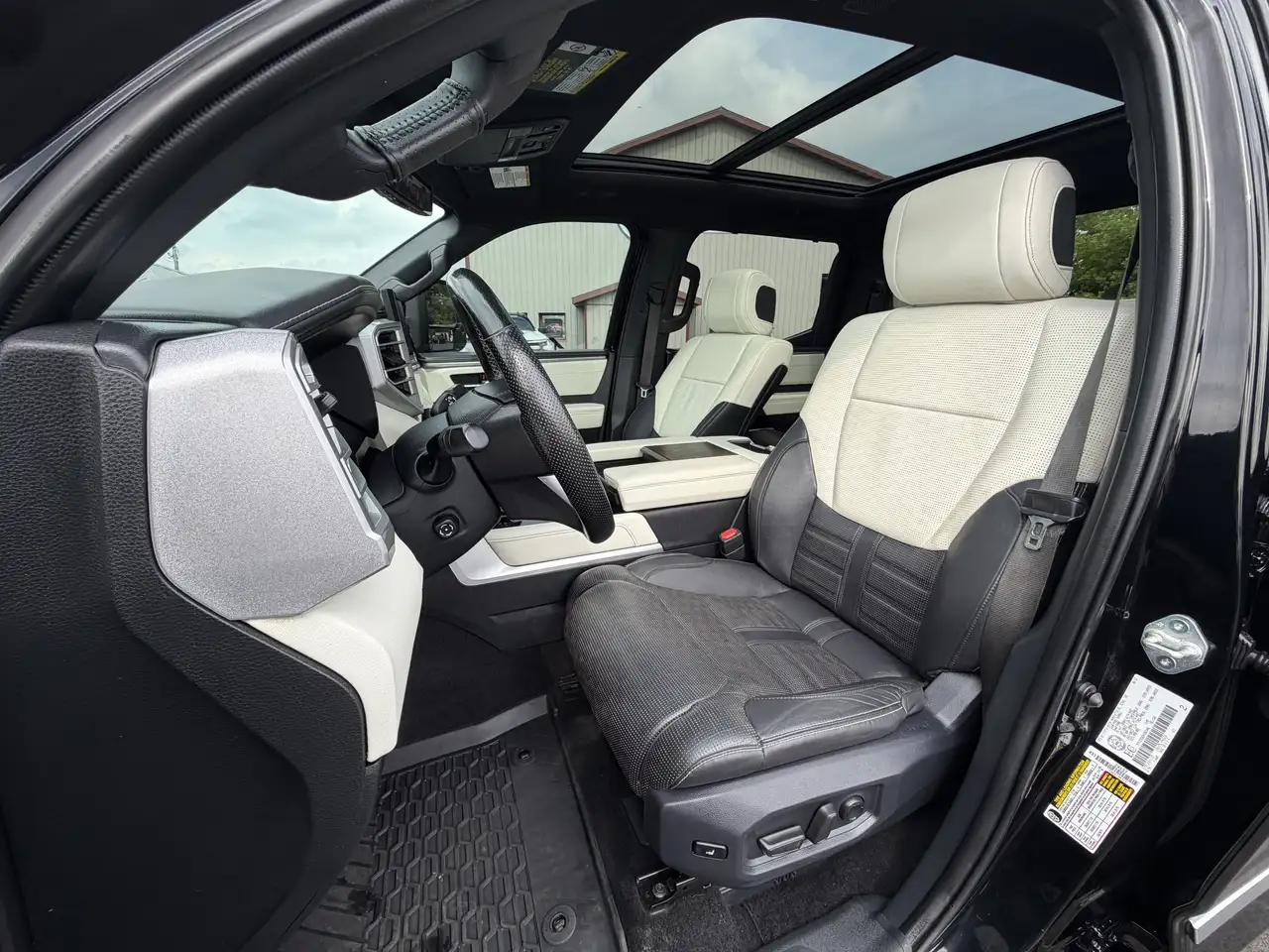 Toyota Tundra снимка Toyota Tundra