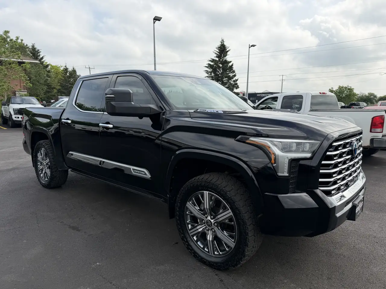 Toyota Tundra снимка Toyota Tundra
