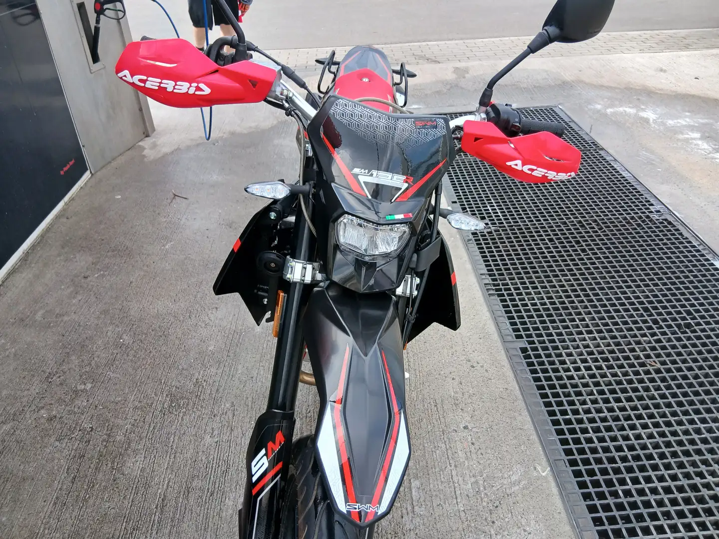 SWM RS 125 R Motard Schwarz - 2