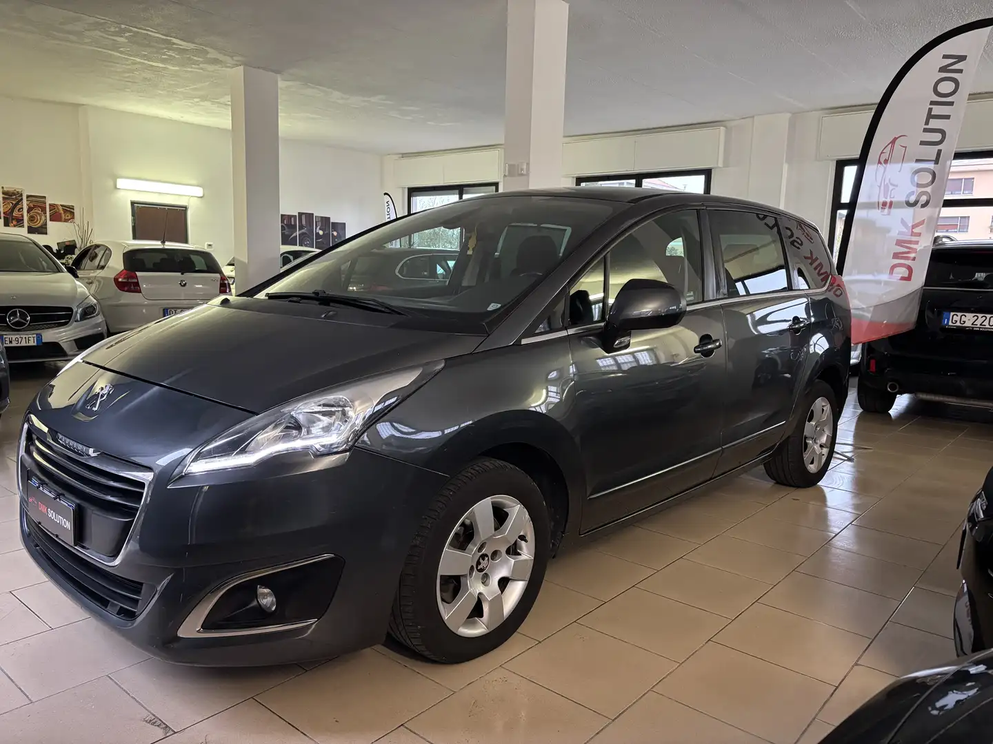 Peugeot 5008 1.6 bluehdi Allure**7 POSTI!! UNICO PROPIETARIO** Grigio - 1