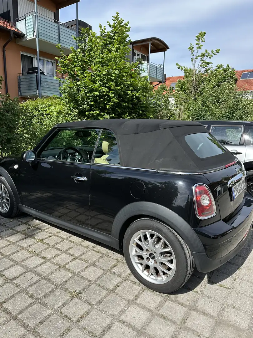 MINI Cooper Cabrio Чёрный - 1