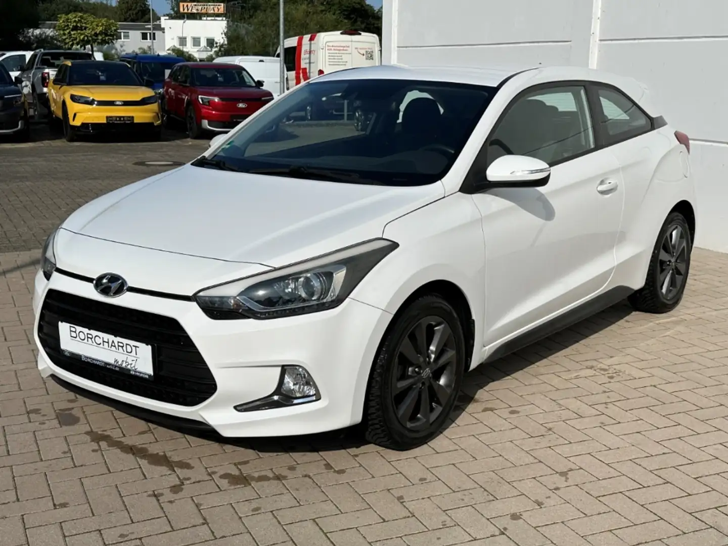 Hyundai i20 Coupe 1.4 74kW Trend*TÜVneu*ReifenNEU*Garantie* Weiß - 2