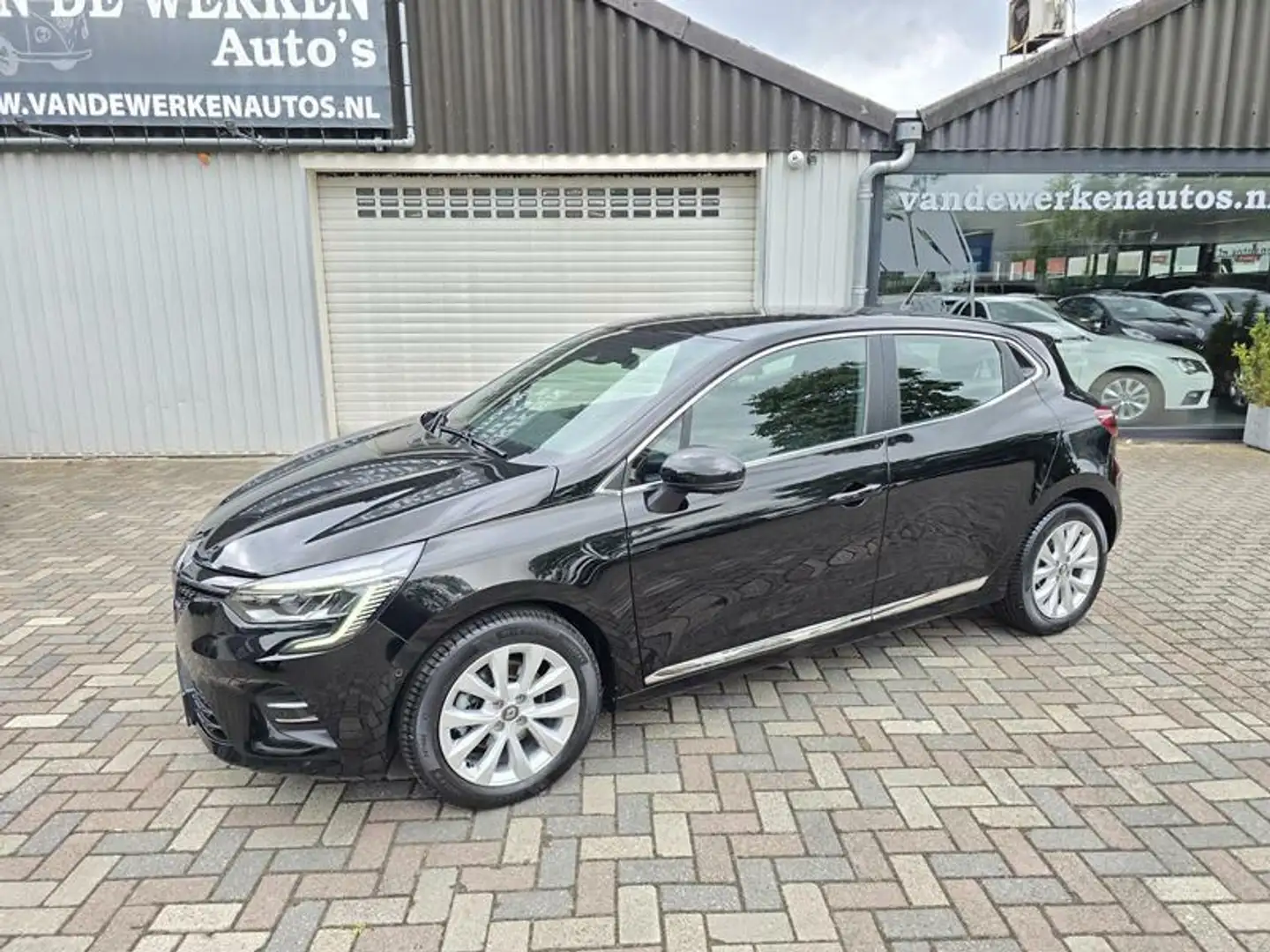 Renault Clio 1.3 TCe Intens AUTOMAAT Clima|Navi|LED|360|Camera| Zwart - 2