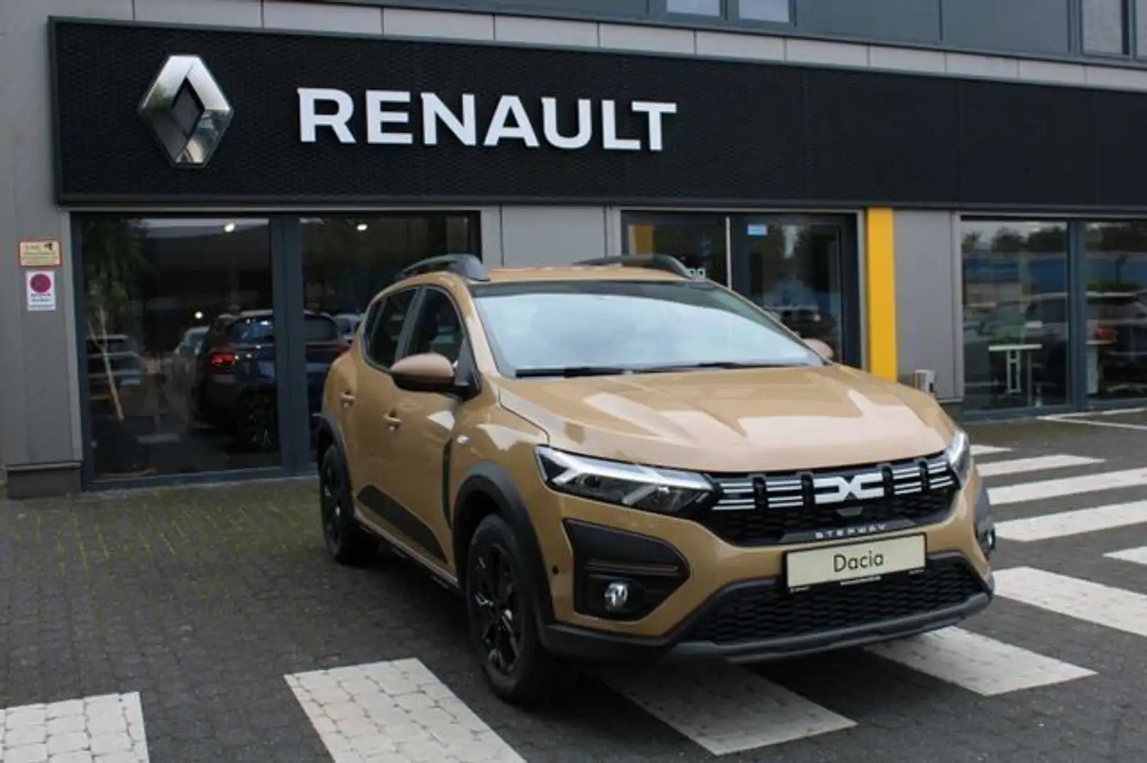 Dacia Sandero Stepway TCe 110 Extreme+ Beige - 1