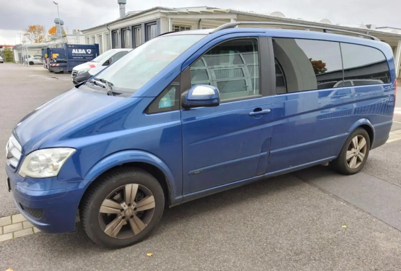 Mercedes-Benz Viano 2.2 CDI DPF lang Automatik Trend Edition - 1