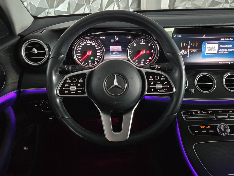 Mercedes-Benz E 200 d Avantgarde*AMBIENTE*KAMERA*CARPLAY* — photo 13