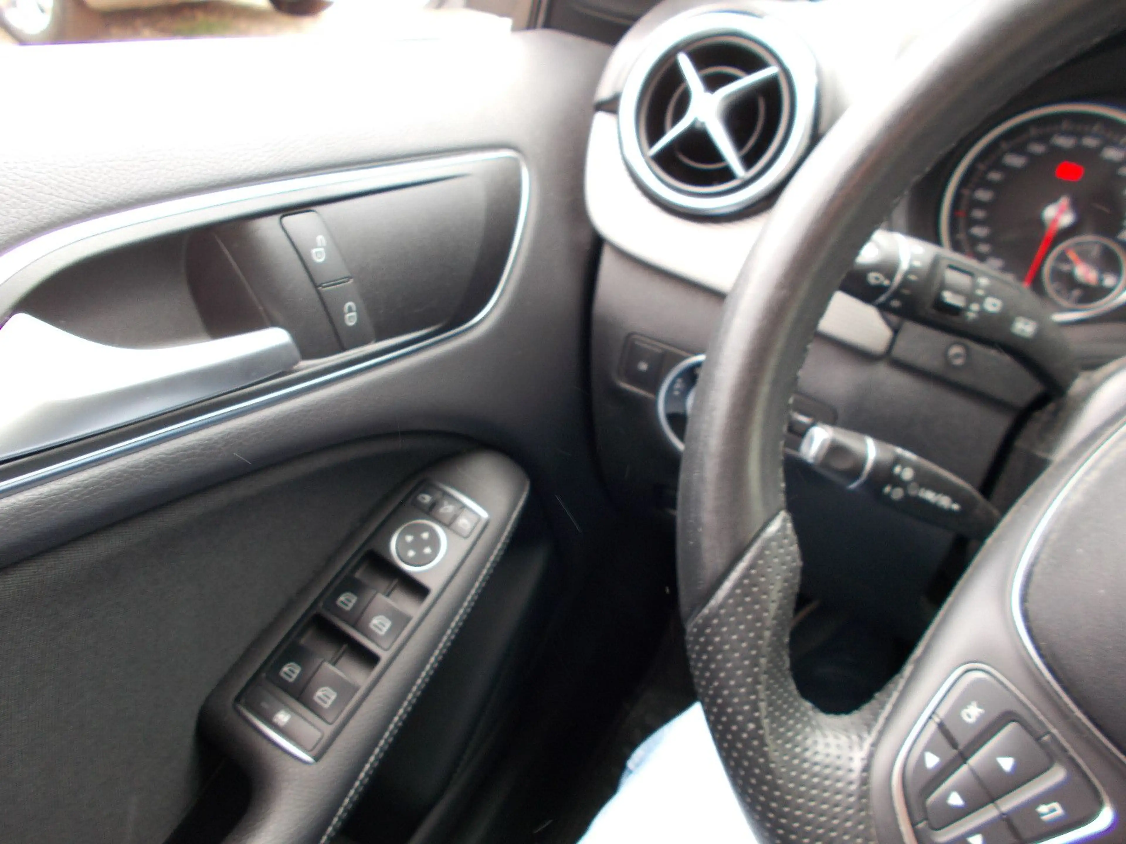 Mercedes-Benz B 180 B180,Nur 15000KM,Facelift,1Hand,Rentnerfahrzeug — photo 12