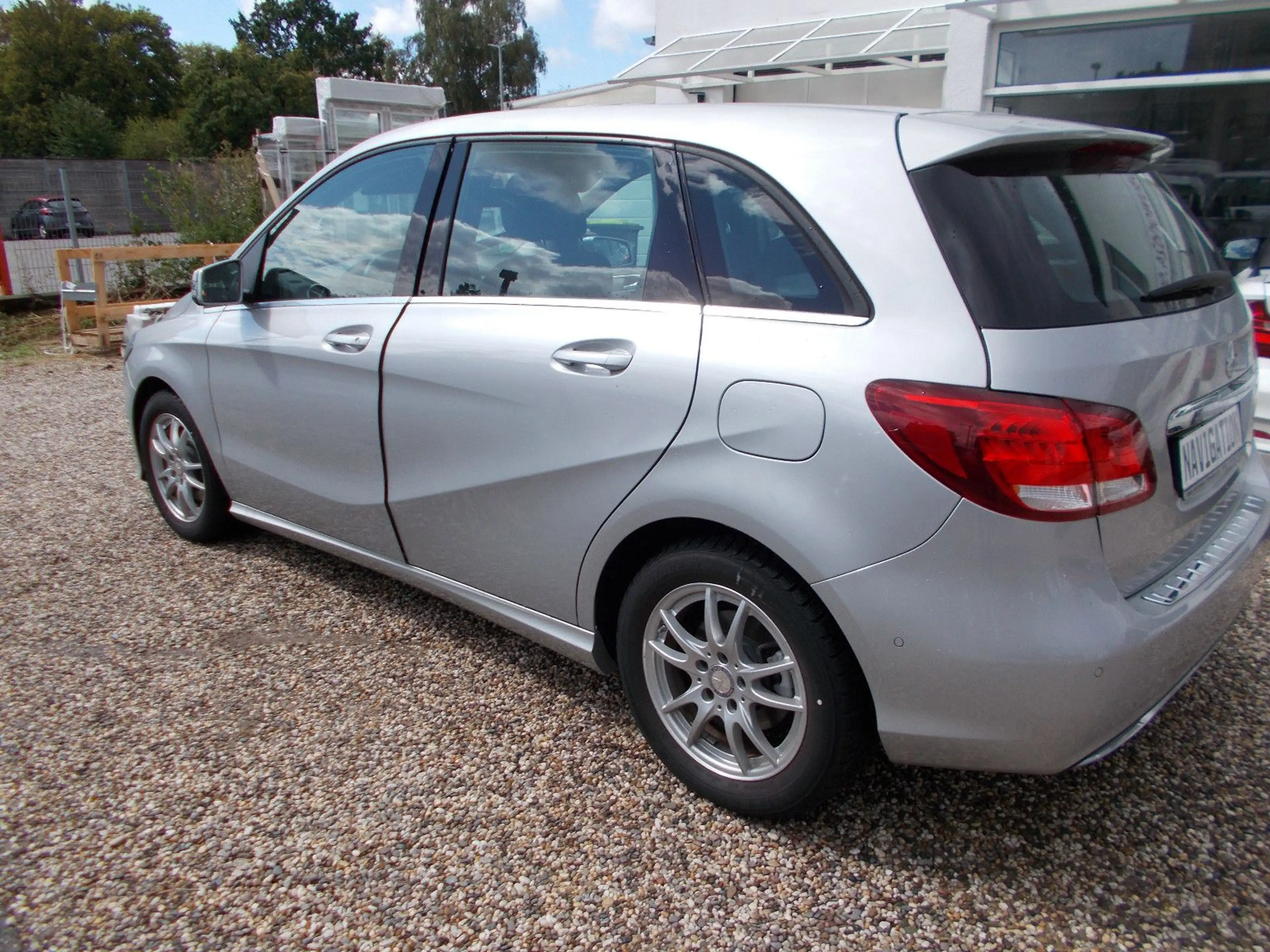 Mercedes-Benz B 180 B180,Nur 15000KM,Facelift,1Hand,Rentnerfahrzeug — photo 4
