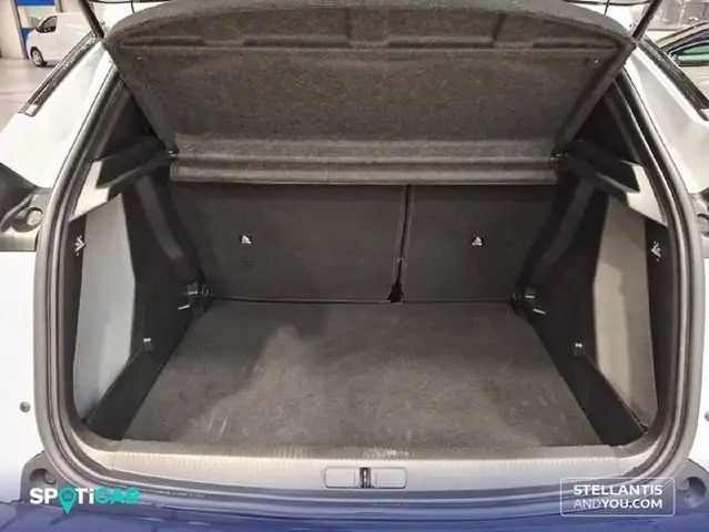 Peugeot 2008 view 6